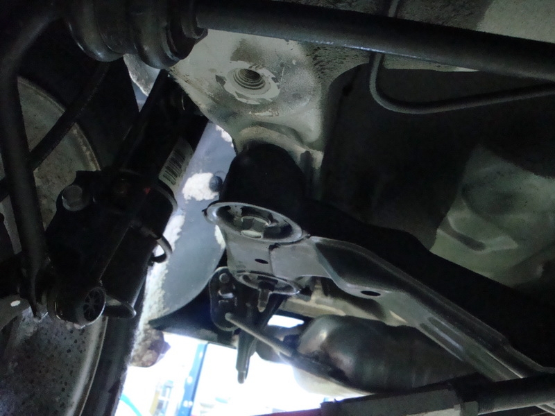 Участки без покрытия на днище