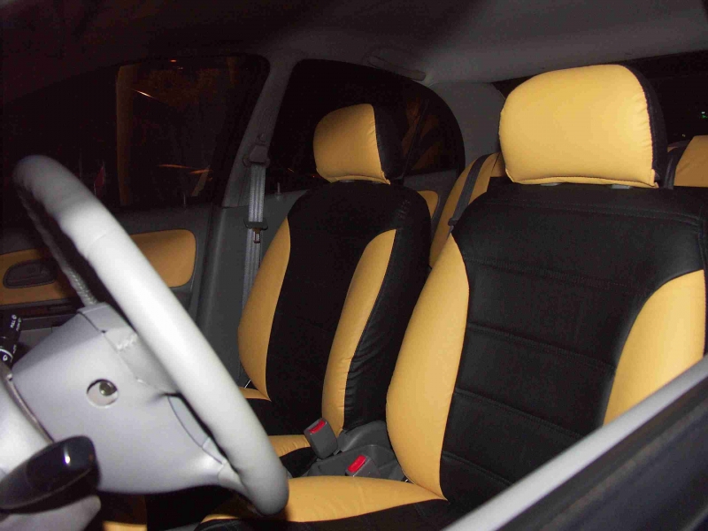 Kia Rio 2  (INSIDE)