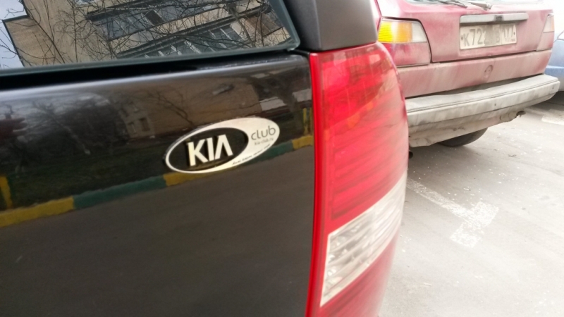 KIA-CLUB шильдик