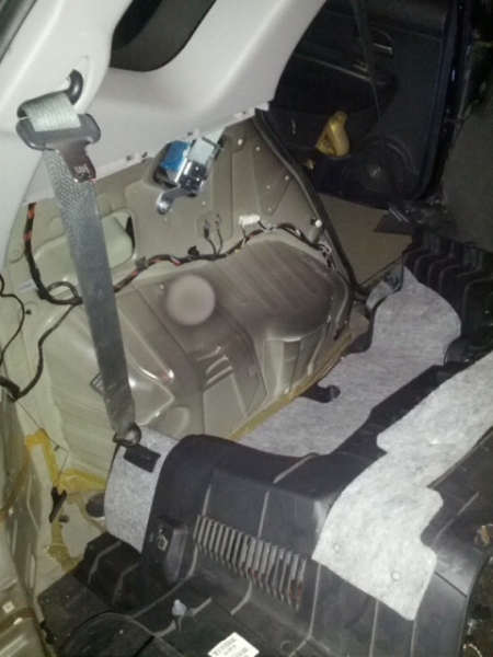 27 шумка есть а вот гайки штока нет воще ничего нет