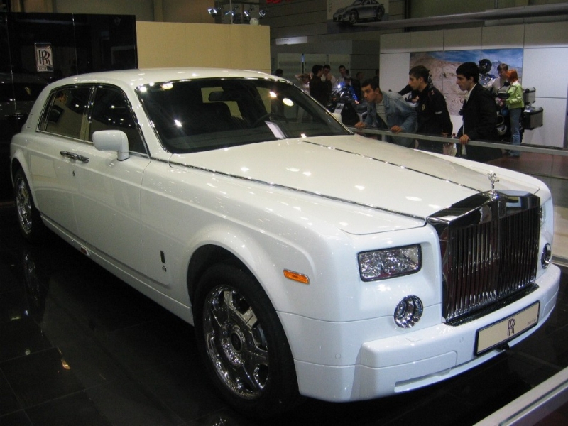 Роллс Ройс R