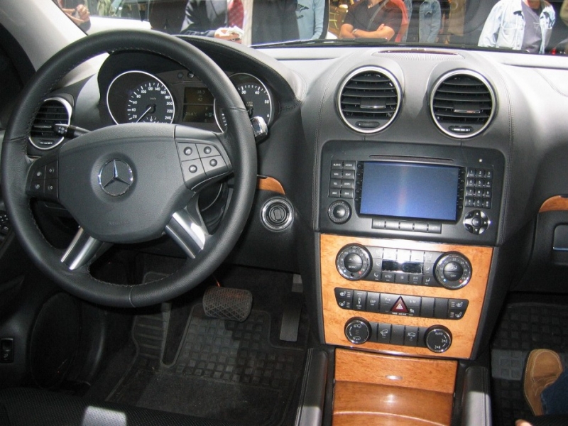 Салон мерседеса S500  4 матик-2