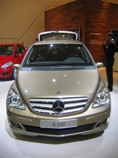 Мерседес В200