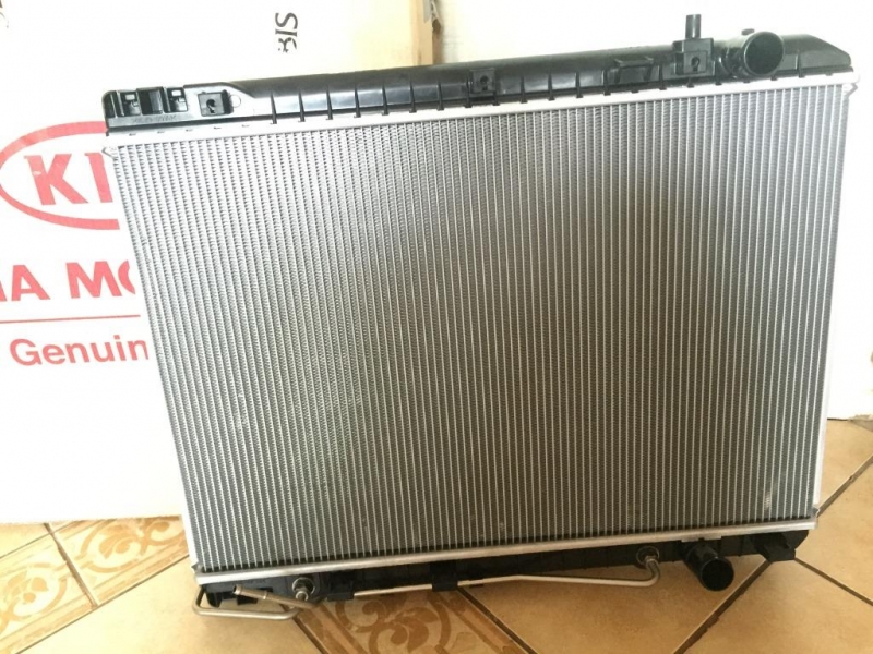 радиатор 25310-4D330