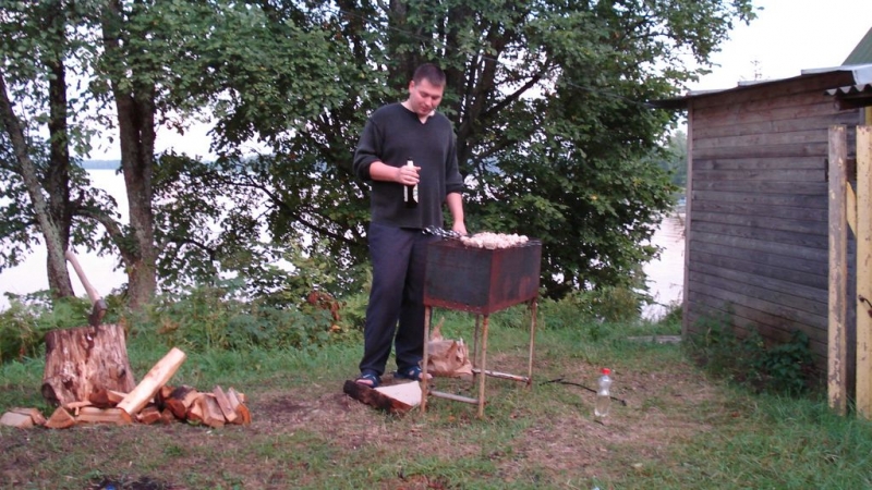 А теперь он человек, жарит мясо как узбек!