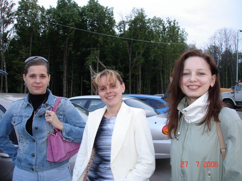 Света, Оля, Вероника.