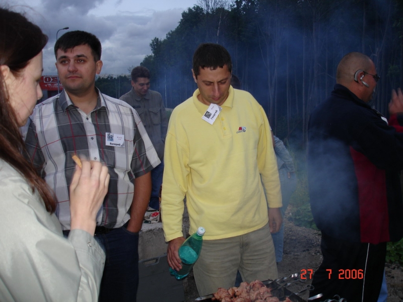 Черный кот и Жора.