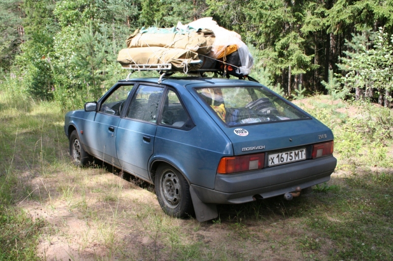 В поход впятером на одной  машинке