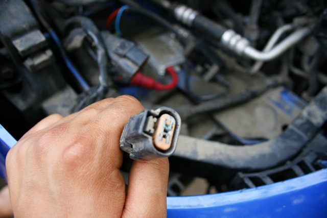 Установка датчика омывайки