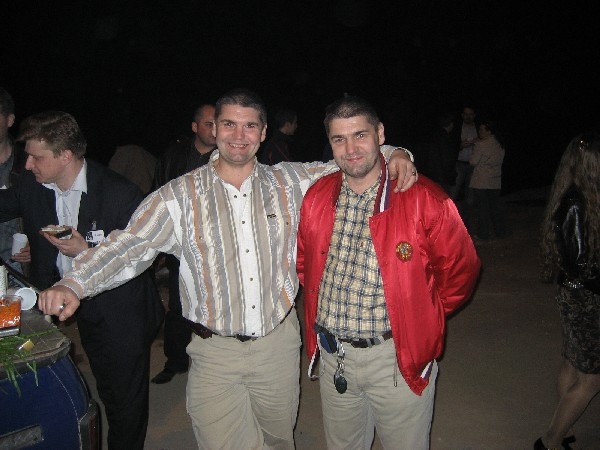 двое из ларца...