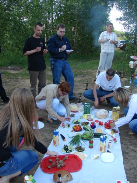 Ура!!! Все собрались у "стола"!!