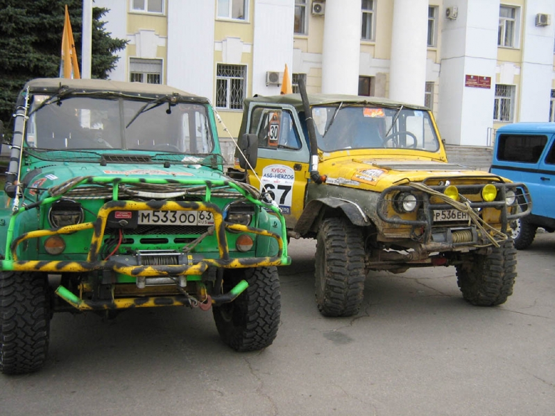 На площади в Жигулевске 20.10.2007.