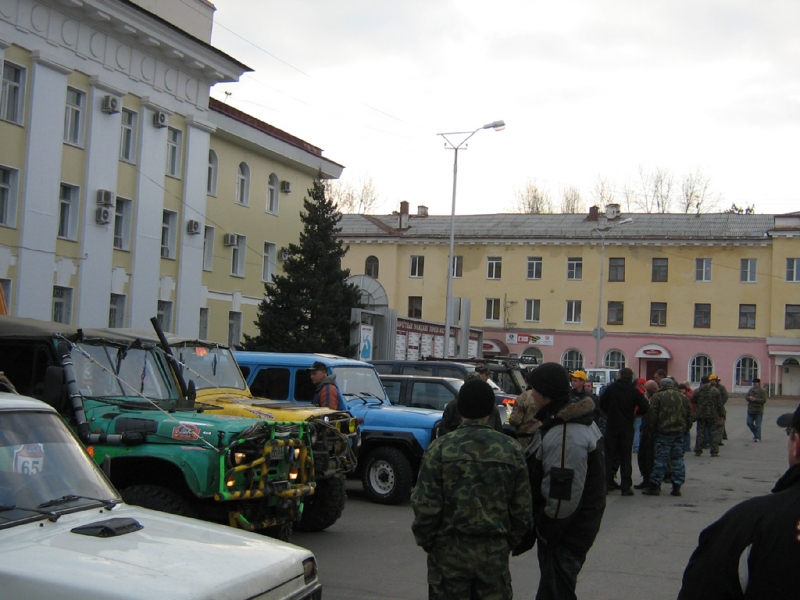 половина в кадр не влезла!