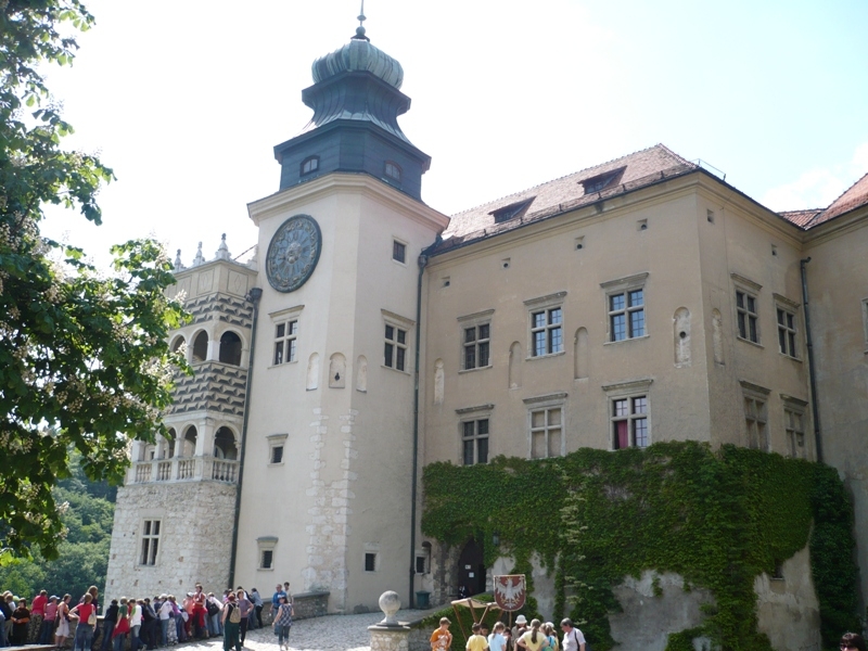 Пескова Скала