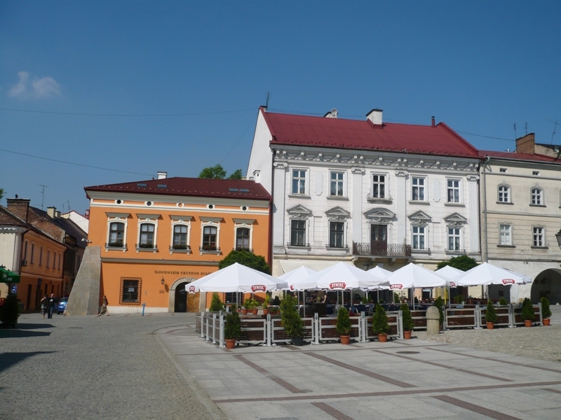 Тарнув, Ланцют